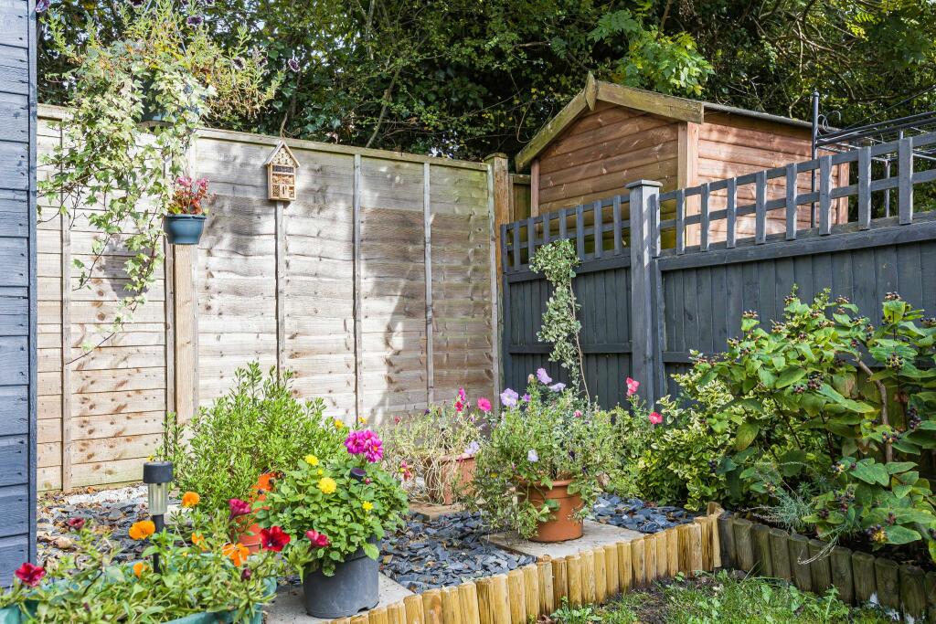 Additional image 14 of Vincenzo Close, Welham Green, AL9