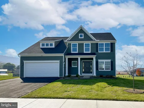 142 Ten Point Path, Bellefonte, PA 16823