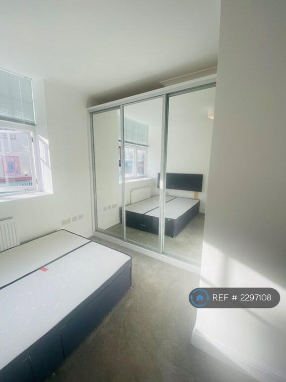 Additional image 3 of Chequer Street, St. Albans, AL1