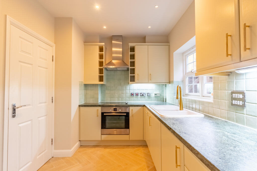 Additional image 5 of Beningfield Drive, London Colney, St. Albans, Hertfordshire, AL2