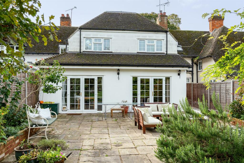 Additional image 21 of Pottersheath Road, Welwyn