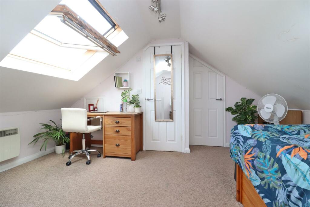 Additional image 12 of Colney Heath Lane, St. Albans