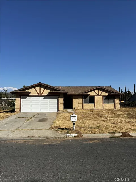5664 Tomal Lane, Jurupa Valley, CA 92509