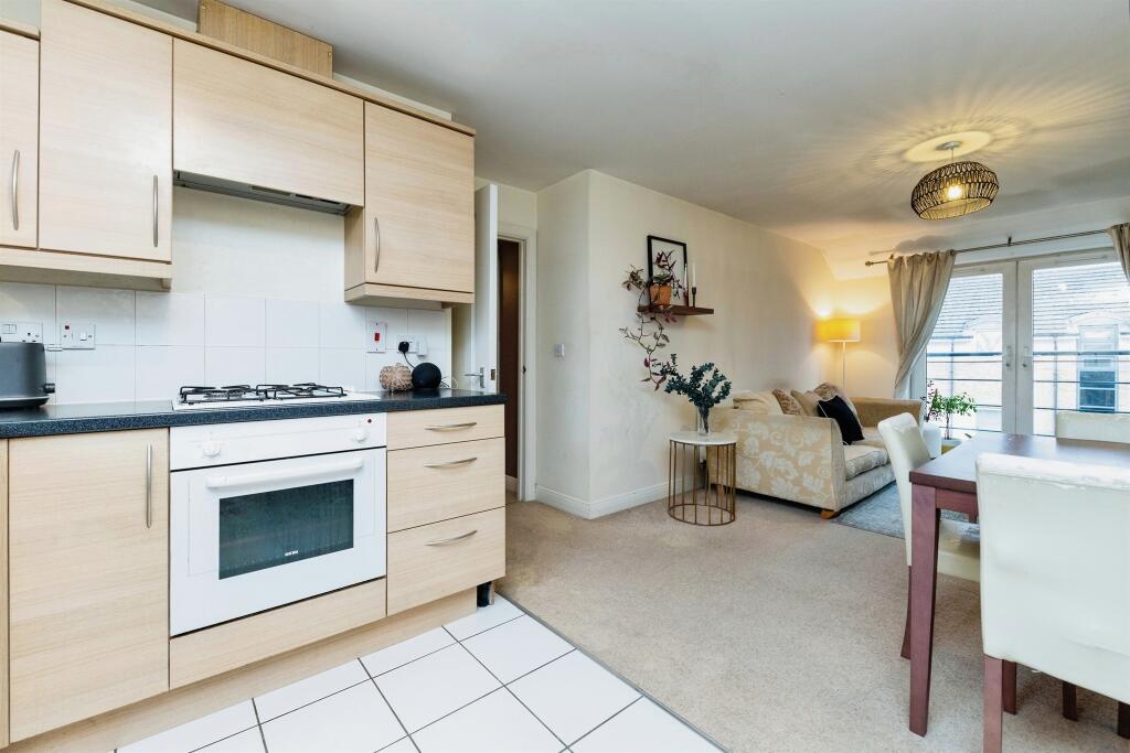 Additional image 10 of Eddington Crescent, WELWYN GARDEN CITY