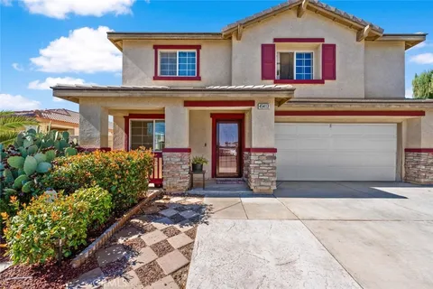 45413 Robinson Dr, Lancaster, CA 93535