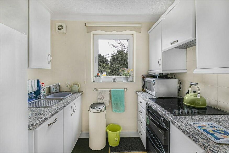 Additional image 4 of Roundwood Lane, Harpenden, AL5