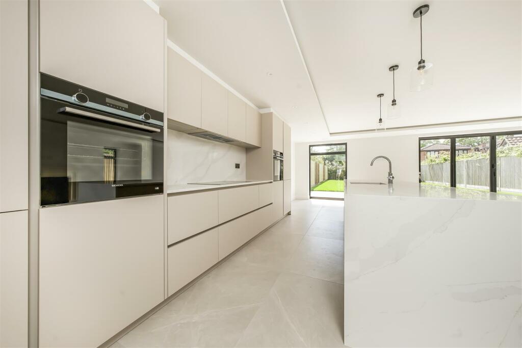 Additional image 21 of The Meads, Bricket Wood, St. Albans
