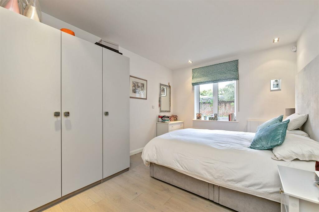 Additional image 9 of London Road, St Albans