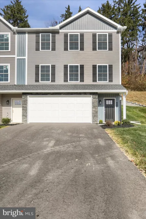 Primary image of 84 Limerick Lane, Selinsgrove, PA 17870