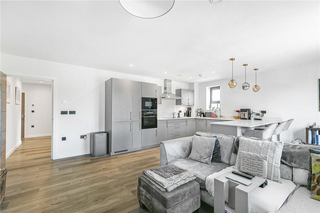 Additional image 2 of Great North Road, Hatfield, Hertfordshire, AL9