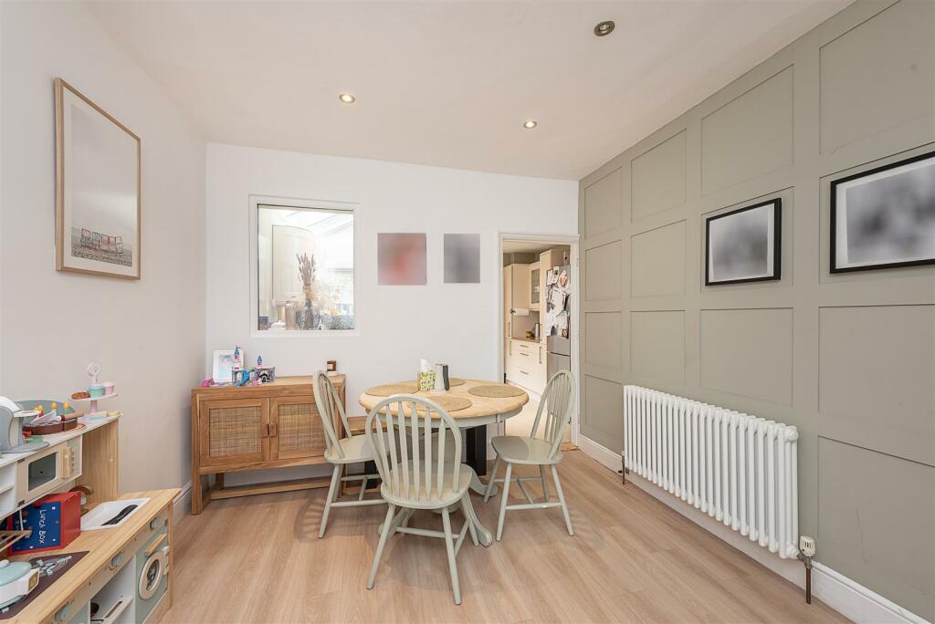 Additional image 4 of Park Mount, Harpenden