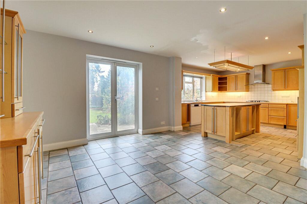 Additional image 8 of Park Avenue North, Harpenden, Hertfordshire