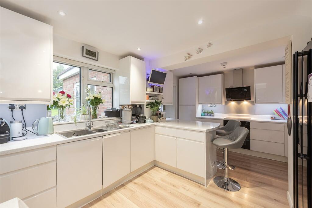 Additional image 3 of Wensley Close, Harpenden