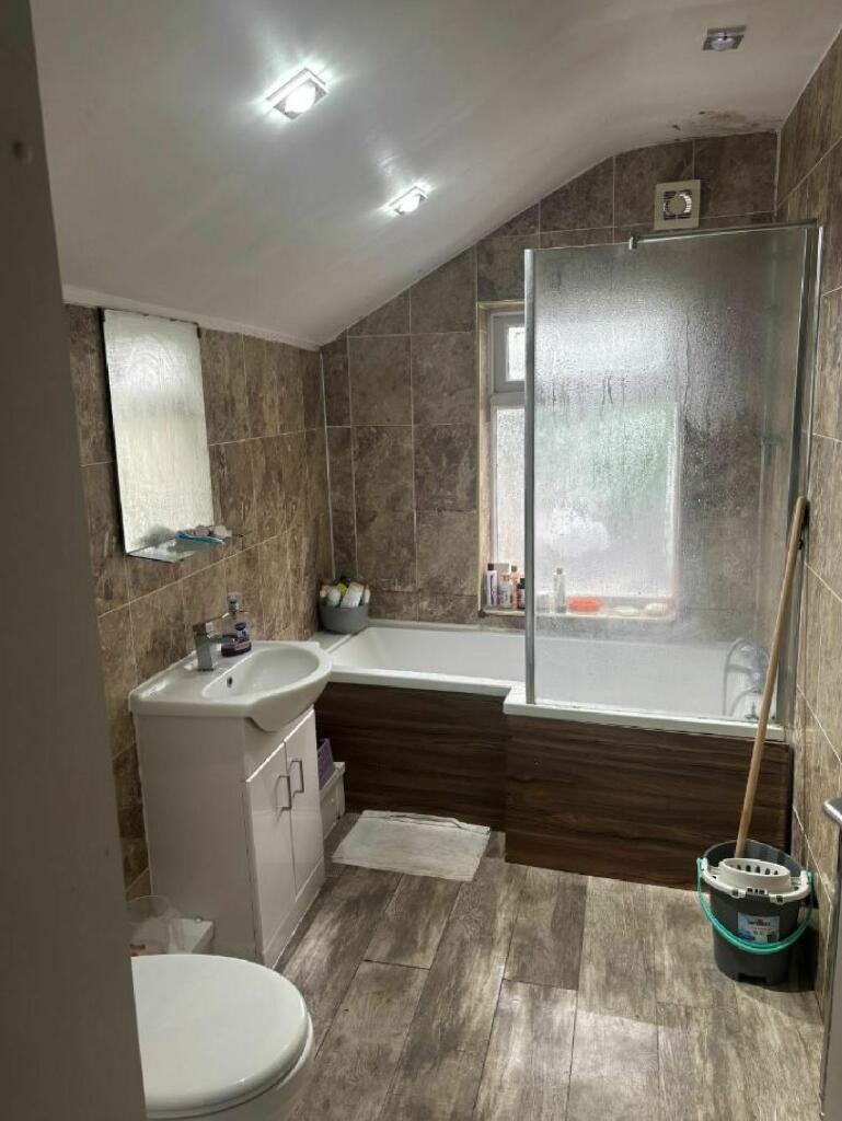 Additional image 3 of Harborne Park Road