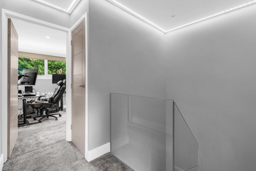 Additional image 20 of Broomhills, Welwyn Garden City, Hertfordshire, AL7