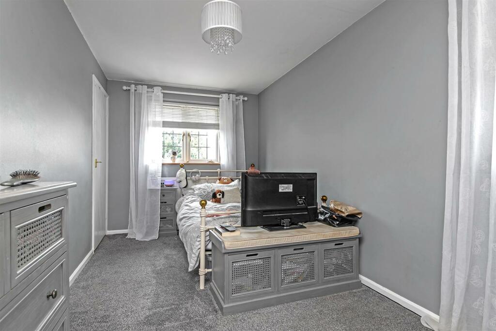 Additional image 14 of Roe Green Close, Hatfield