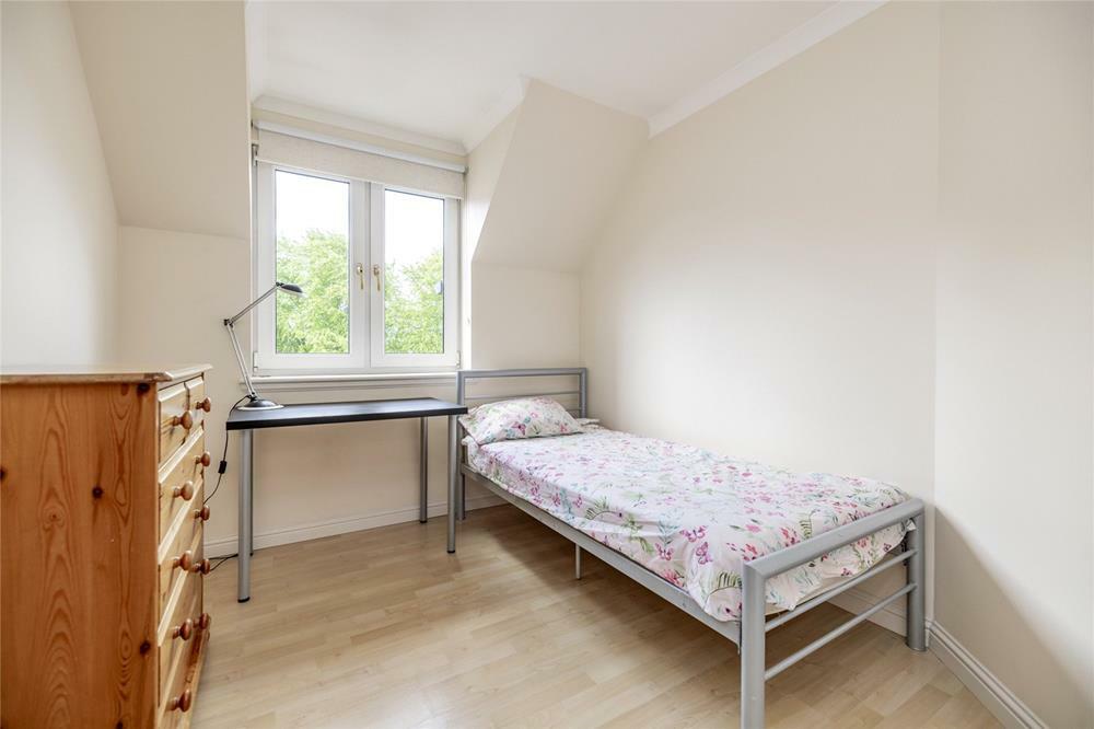 Additional image 11 of Kings Gate, Top Floor, AB15