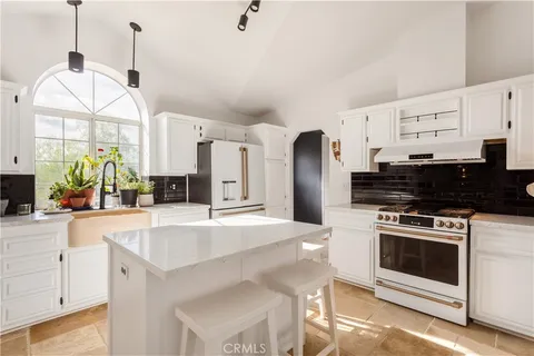 Primary image of 43030 Bradford Hills Road, Aguanga, CA 92536