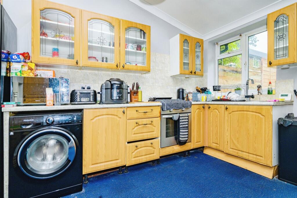 Additional image 8 of Trumpington Drive, St. Albans