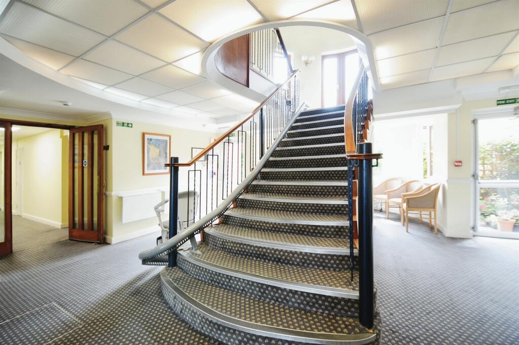 Additional image 8 of Batchwood View, St. Albans