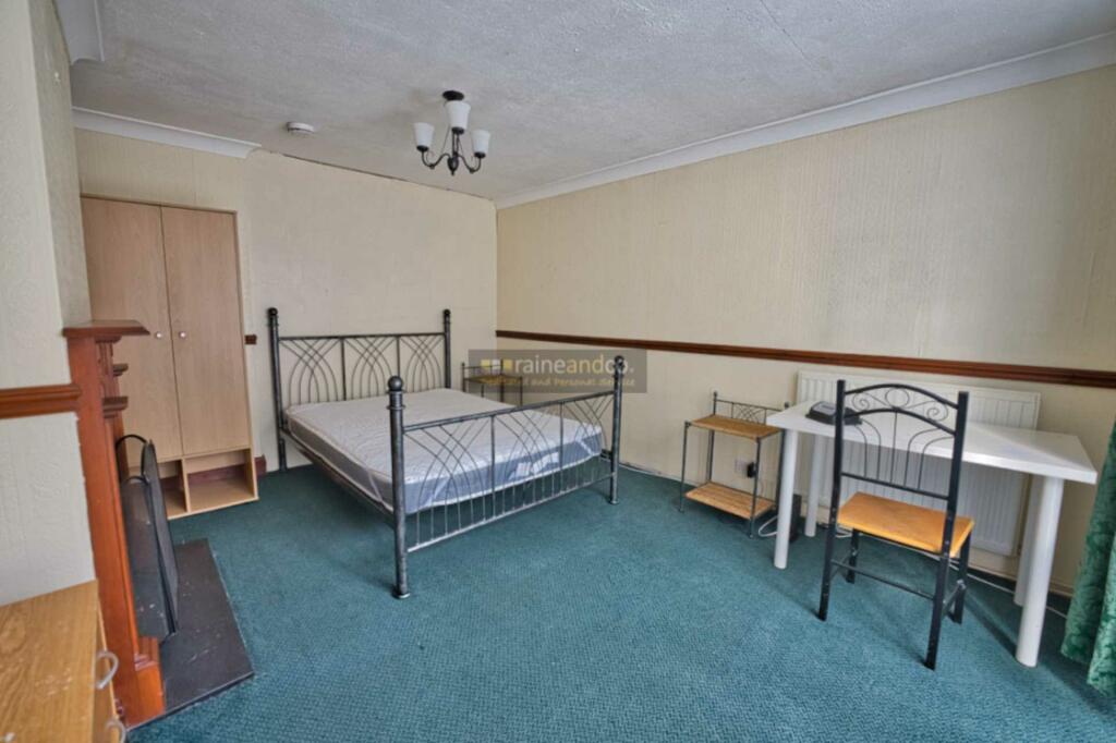 Additional image 8 of Willow Way, Hatfield