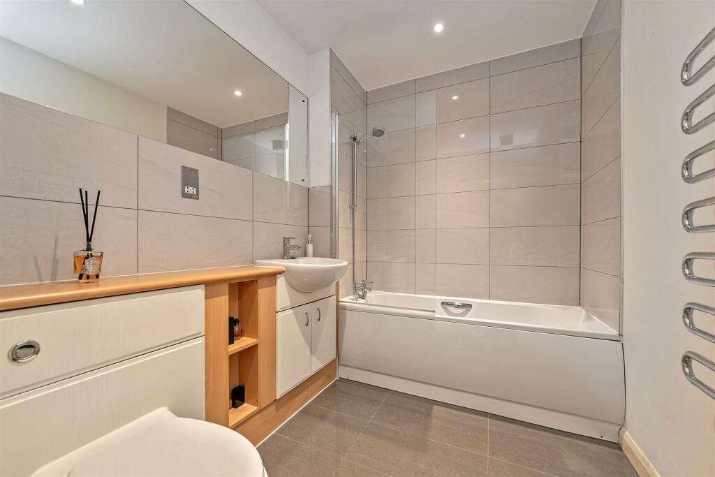 Additional image 8 of London Road, St Albans