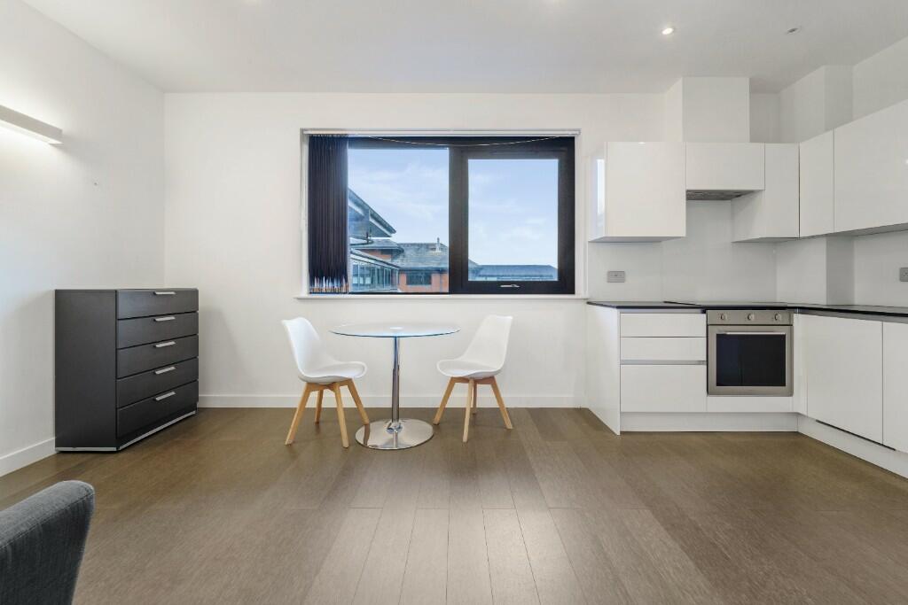 Additional image 11 of Flat 17, Abbott House, Everard Close, St. Albans, Hertfordshire, AL1