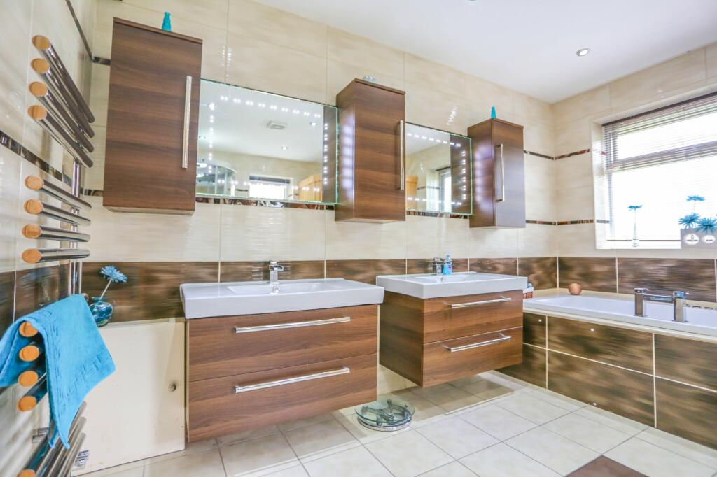 Additional image 14 of Antringham Gardens, Birmingham, West Midlands, B153QL