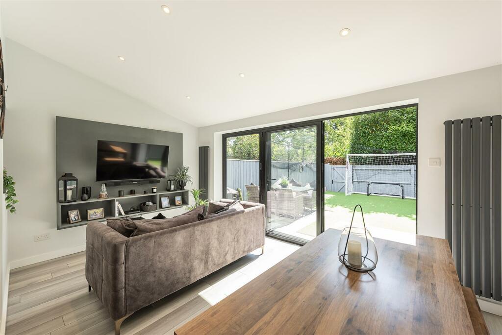 Additional image 4 of Milton Road, Harpenden