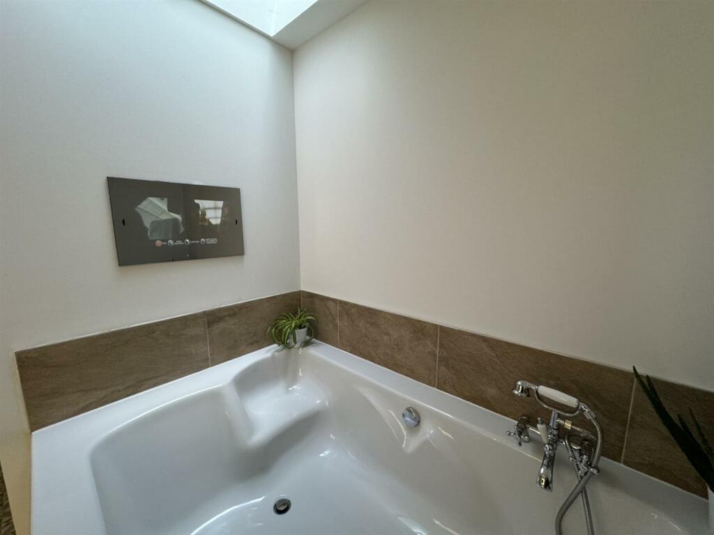 Additional image 41 of Malcolmburn Steading, Mulben, Keith