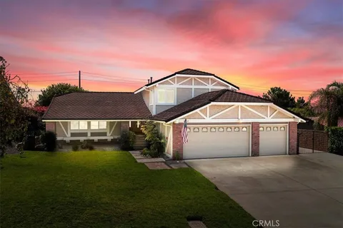 2252 Arthur Way, La Verne, CA 91750