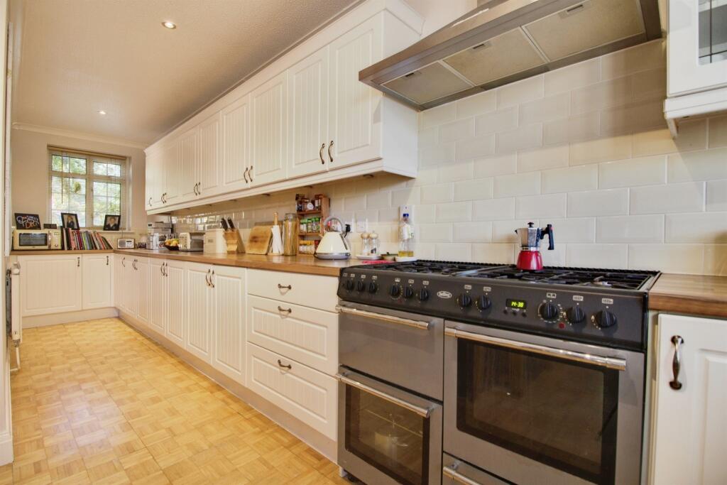 Additional image 6 of Great North Road, Welwyn Garden City
