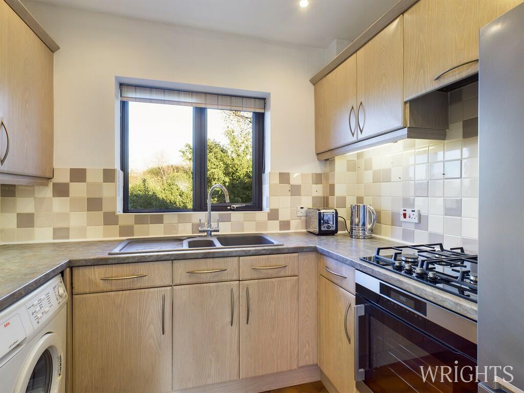 Additional image 4 of PARKSIDE, WELWYN