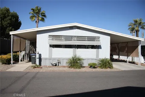 725 W Thornton Avenue Unit 122, Hemet, CA 92543