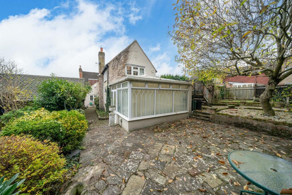 Additional image 28 of High Street, London Colney, St. Albans