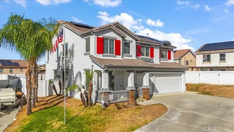 1521 Pacific Trails Way, Beaumont, CA 92223