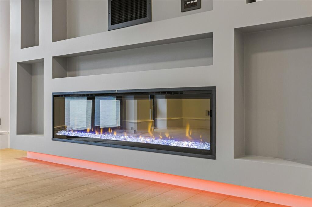 Additional image 11 of Brookmans Avenue, Brookmans Park, Hertfordshire, AL9