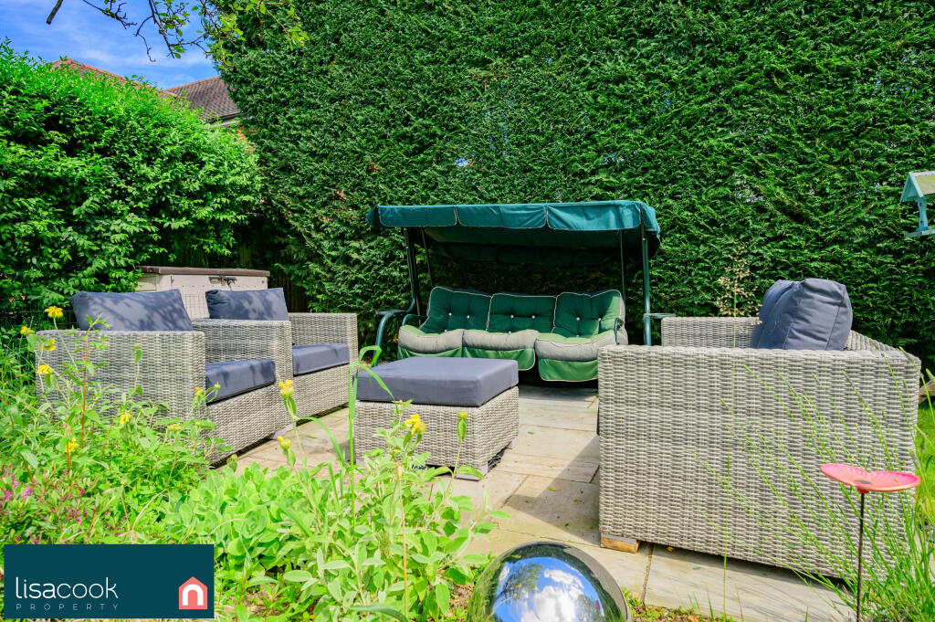 Additional image 32 of Park Street Lane, St Albans, AL2