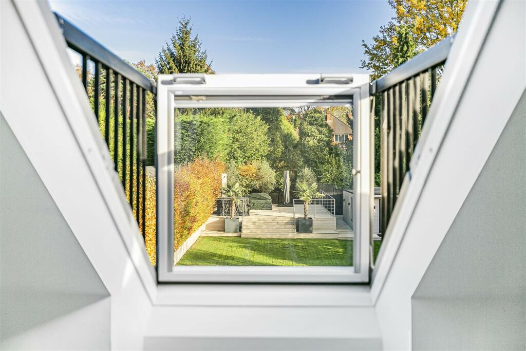 Additional image 15 of Pine Grove, Brookmans Park, Hatfield