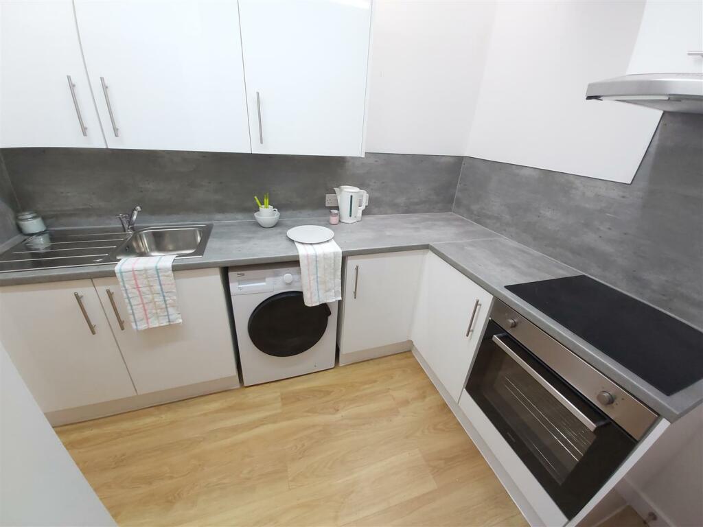 Additional image 6 of Dale road