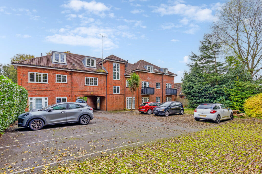 Additional image 12 of Ludwick Way, Welwyn Garden City