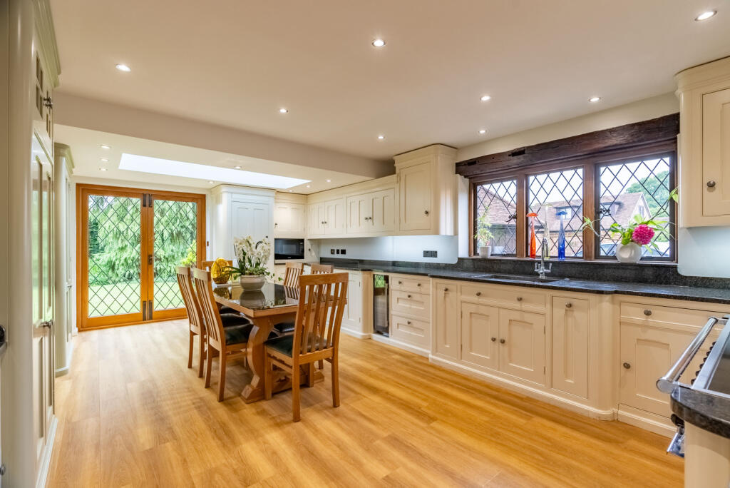 Additional image 7 of West Common Grove, Harpenden, Hertfordshire, AL5