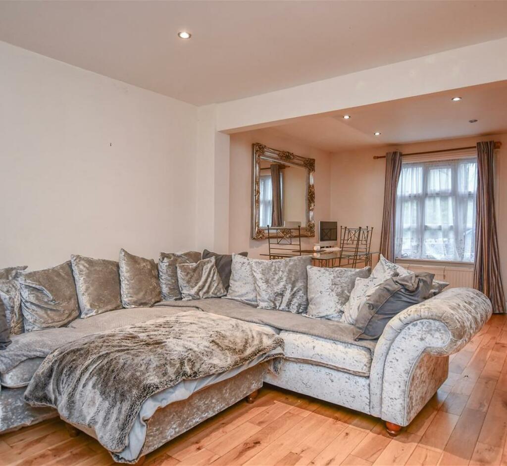 Additional image 11 of Radlett Road, Colney Street, St. Albans
