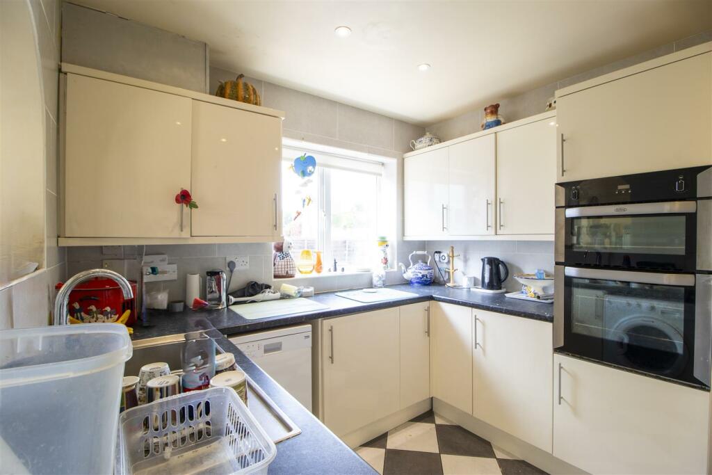 Additional image 4 of Pooleys Lane, Welham Green