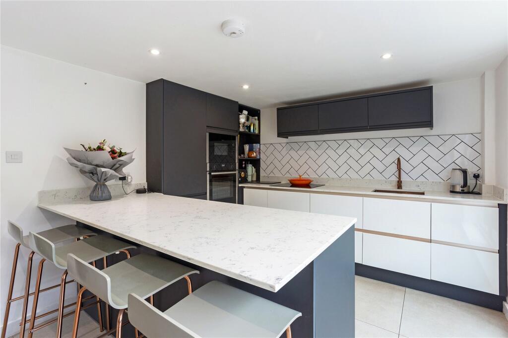 Additional image 8 of Coldharbour Lane, Harpenden, Hertfordshire, AL5