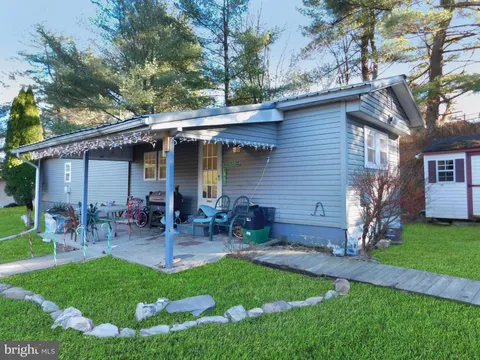 80 Horseshoe Ln, Lehighton, PA 18235