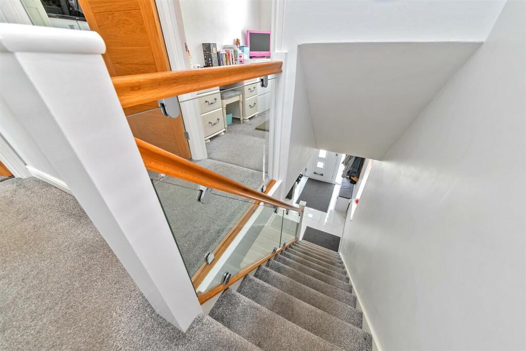 Additional image 30 of Nelson Avenue, St Albans