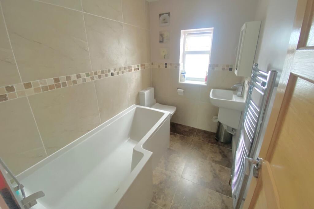 Additional image 11 of Birchwood Way, Park Street, St. Albans, Hertfordshire, AL2