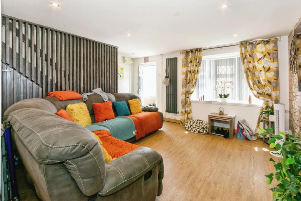 Additional image 3 of Austin Close, Birmingham, West Midlands, B27