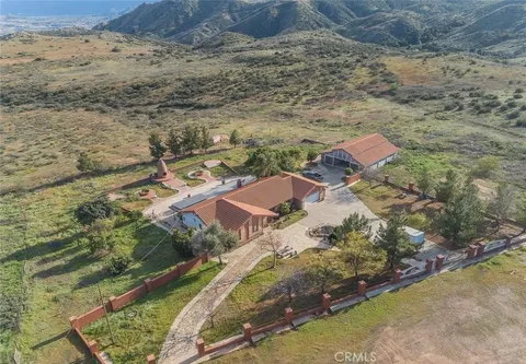 Primary image of 14505 Estelle Mountain Road, Perris, CA 92570